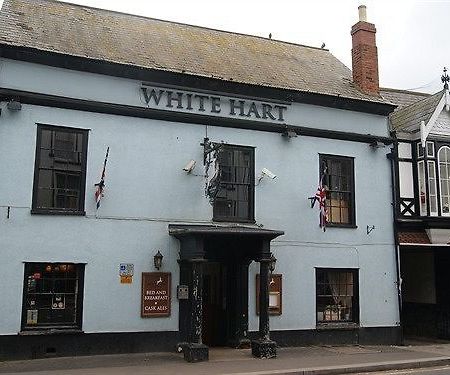 The White Hart Hotel Кълъмптън Екстериор снимка