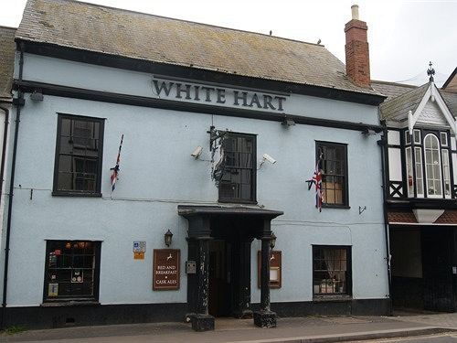 The White Hart Hotel Кълъмптън Екстериор снимка